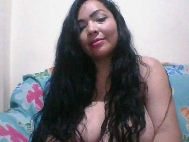 Live sex webcam photo for nikfox-1 #267365376