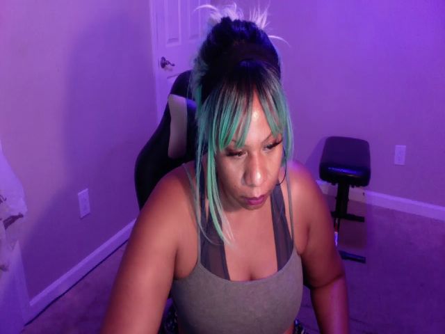 Live sex webcam photo for Juiciikulture #267751494