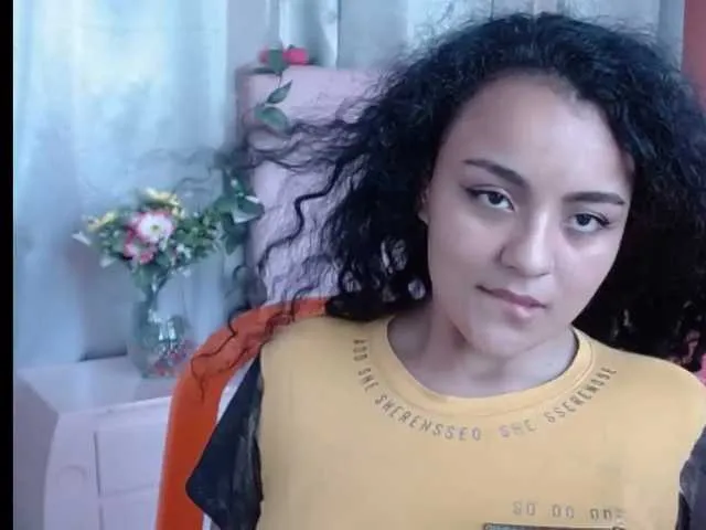 Live sex webcam photo for Karlasweet #267681486