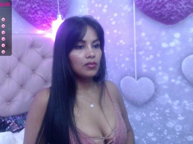 Live sex webcam photo for naughtykarol #267682970