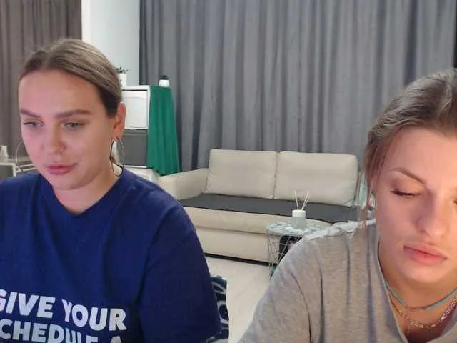 Live sex webcam photo for BugaGirls #267804958