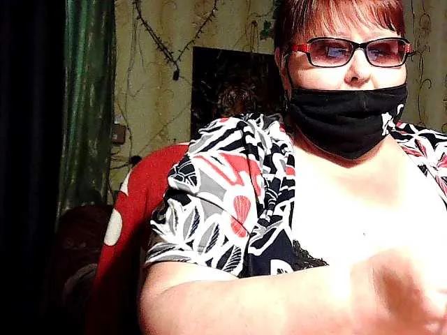 Live sex webcam photo for lady-Nicol #268127665