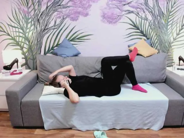 Live sex webcam photo for CoconutLegs #268129885