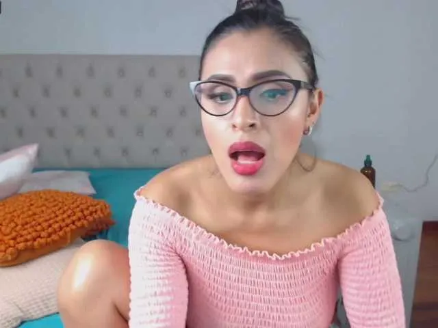 Live sex webcam photo for MsFreya #267913316