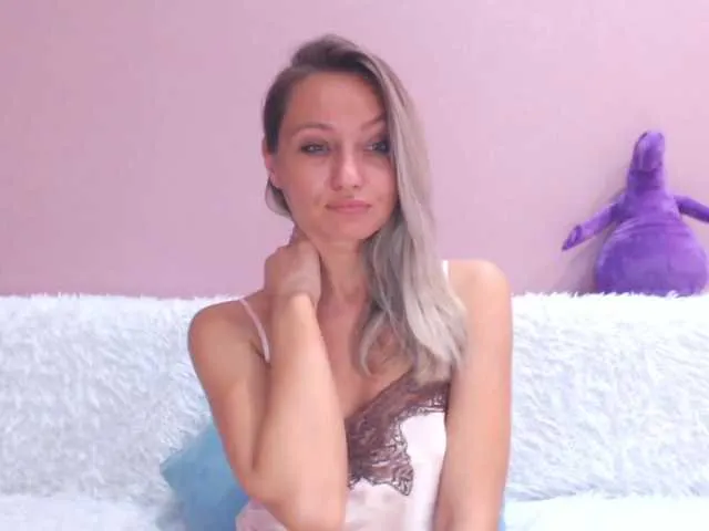 Live sex webcam photo for Gamora- #267806209