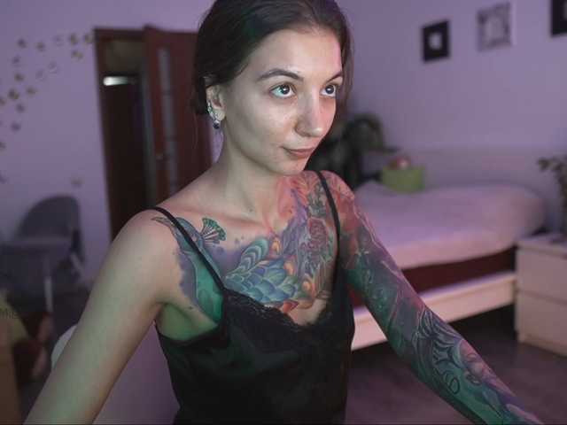 Live sex webcam photo for siberianngirl #268001827