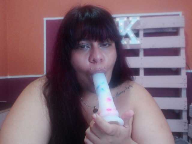 Live sex webcam photo for Kendra-live #267807381