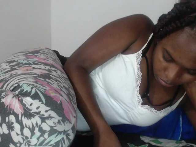 Live sex webcam photo for Daizy-cooper #267807936