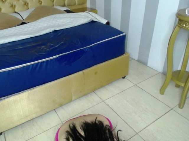 Live sex webcam photo for CharlloteWolf #268129518