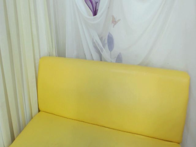 Live sex webcam photo for LittleWildOne #267906405