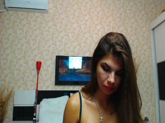 Live sex webcam photo for Charlotehot4u #267919166