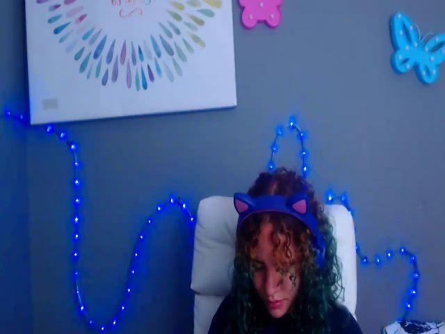 Live sex webcam photo for Tattiana_love #267890673