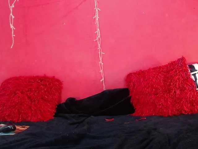 Live sex webcam photo for Analia-Baker #268130896