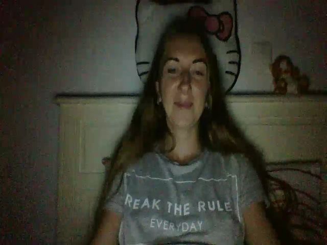 Live sex webcam photo for CheelyWilly #268171682