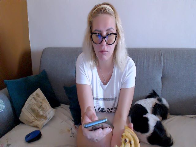 Live sex webcam photo for Stephycute #268045405
