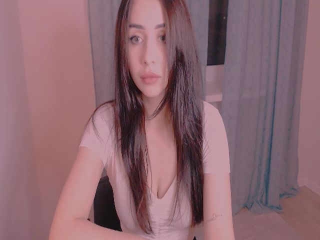 Live sex webcam photo for Vasimy #268205339