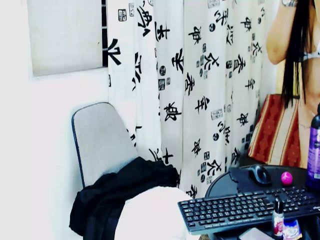 Live sex webcam photo for samanttafoxxx #268183016