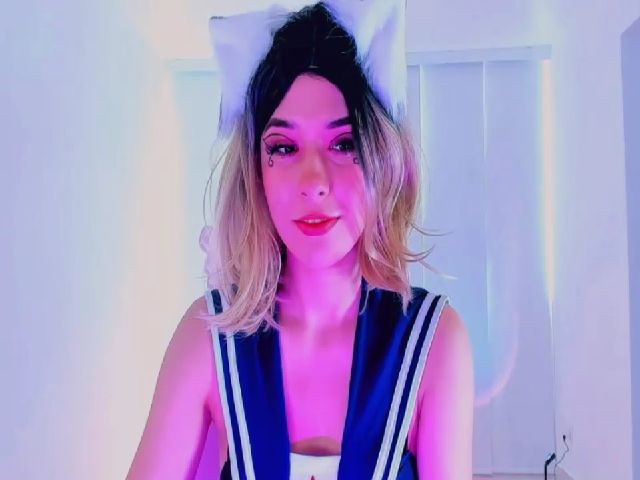 Live sex webcam photo for Agostinha_Red #268053338
