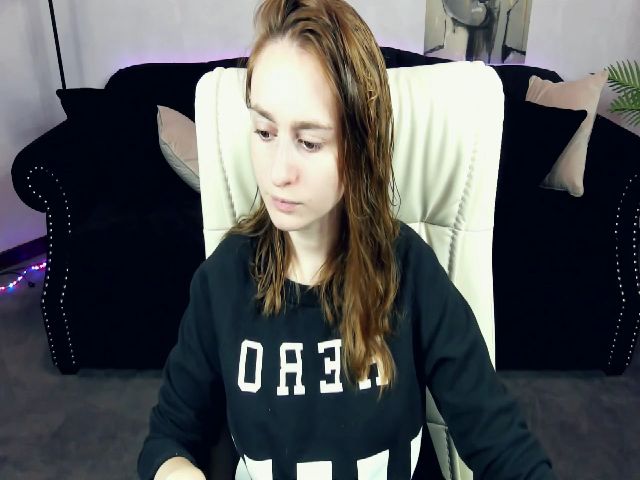 Live sex webcam photo for MissTianaa #268160142