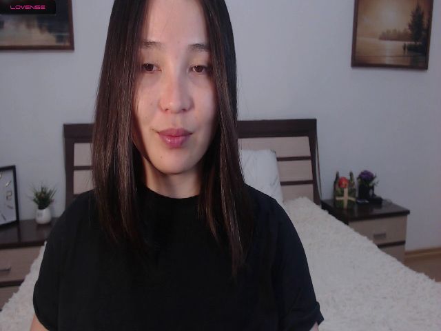 Live sex webcam photo for AyaMoon #287869415