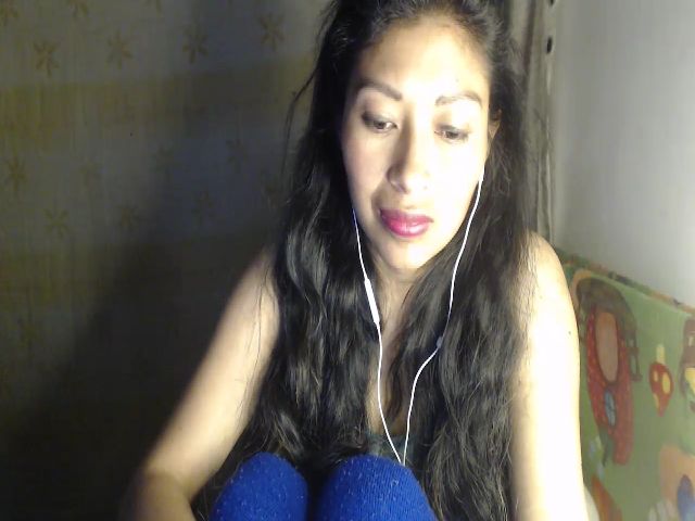 Live sex webcam photo for CHILENITAHOT #267852525