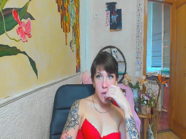 Live sex webcam photo for Reginasmilee #267945098