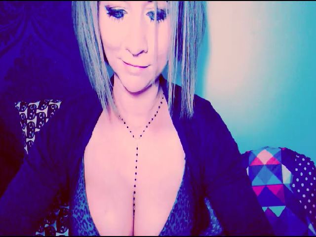 Live sex webcam photo for LillyFox69 #267948267