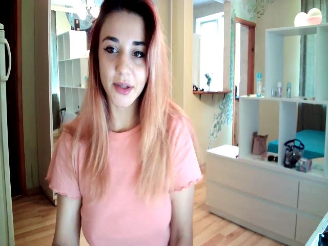 Live sex webcam photo for Lexy_hott #267926601