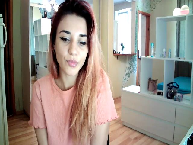 Live sex webcam photo for Lexy_hott #267959272