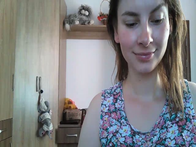 Live sex webcam photo for MisssSun #267899765