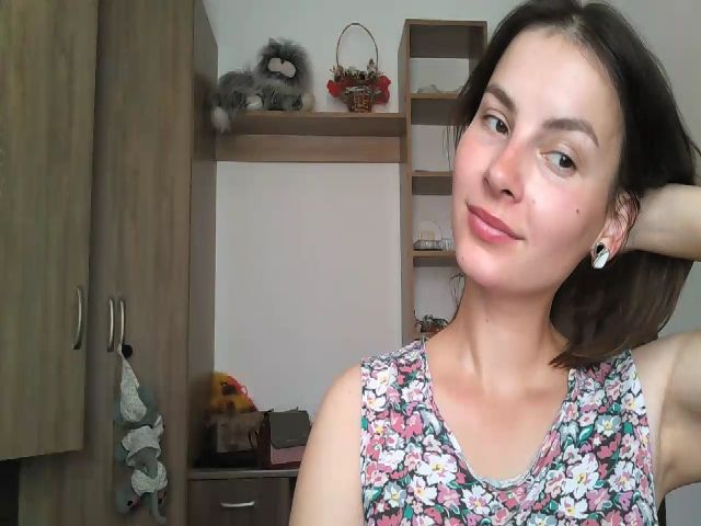 Live sex webcam photo for MisssSun #267986336