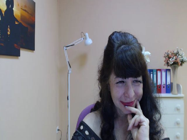Live sex webcam photo for Nina_Chat_ #267975229