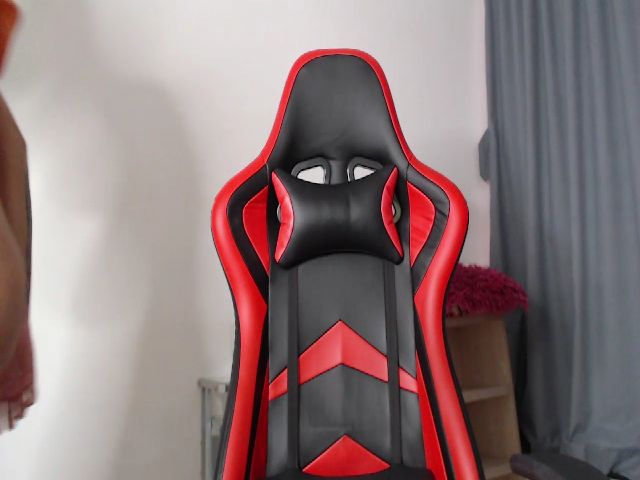 Live sex webcam photo for LiliJade #268078031