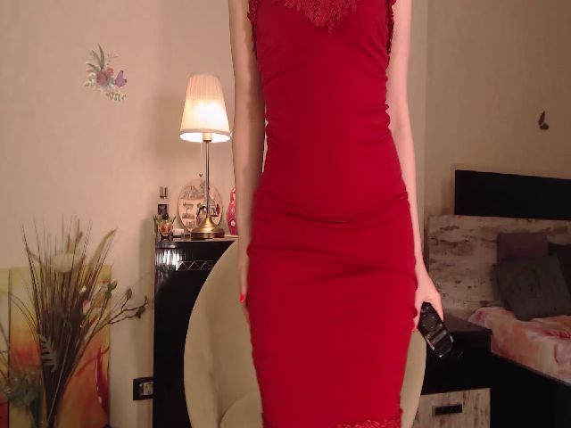 Live sex webcam photo for OzzyVal #267856498