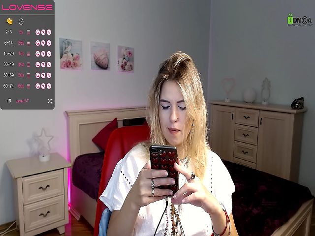 Live sex webcam photo for Alana_Kelly #268123470