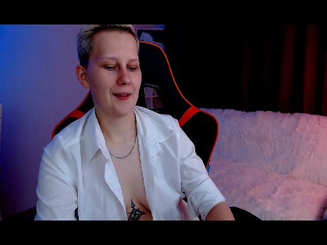 Live sex webcam photo for Oh_daisy #268170612