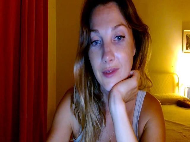 Live sex webcam photo for HappyAlise #268238043