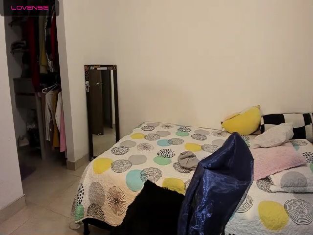 Live sex webcam photo for Rebeccawild_ #267872629