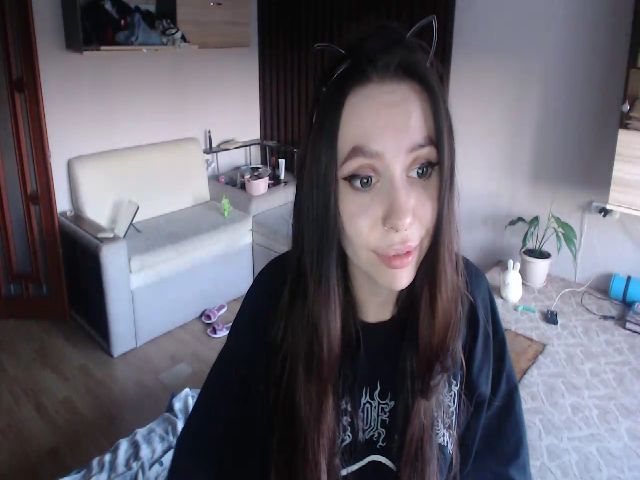 Live sex webcam photo for SonyaKotik #268090427