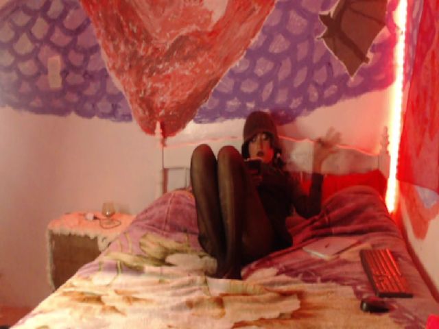 Live sex webcam photo for Dionisiaca #267806793