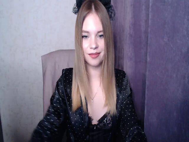 Live sex webcam photo for minishy #268099353