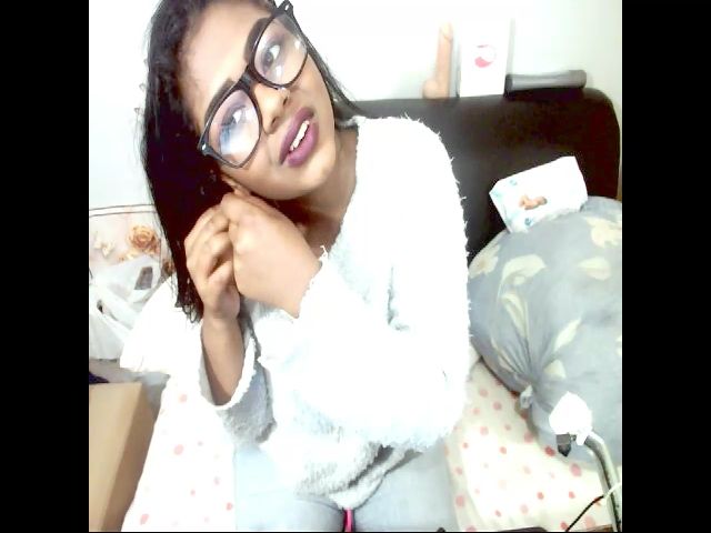 Live sex webcam photo for Indian_FireXX #267918668