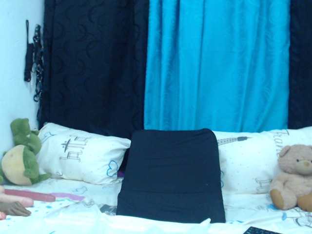 Live sex webcam photo for Isabelle-gree #268003796
