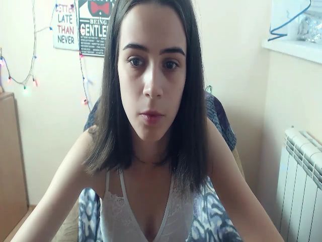 Live sex webcam photo for Vika_Hot_ #268001888