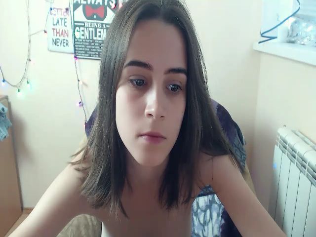 Live sex webcam photo for Vika_Hot_ #268042311