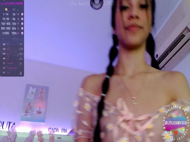 Live sex webcam photo for Littleissue #268054366