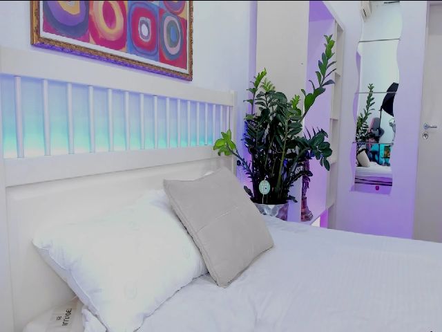 Live sex webcam photo for Jade_Grail #268038298