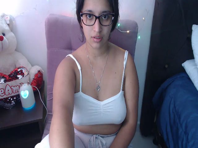 Live sex webcam photo for fernandalion #268080035