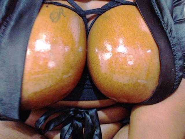 Live sex webcam photo for princes-ebony #267913259