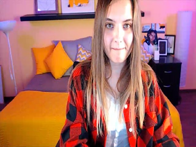 Live sex webcam photo for IvettaMoore #268068133